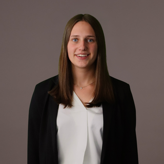 Klaudia Hartmann Klaudia Hartmann